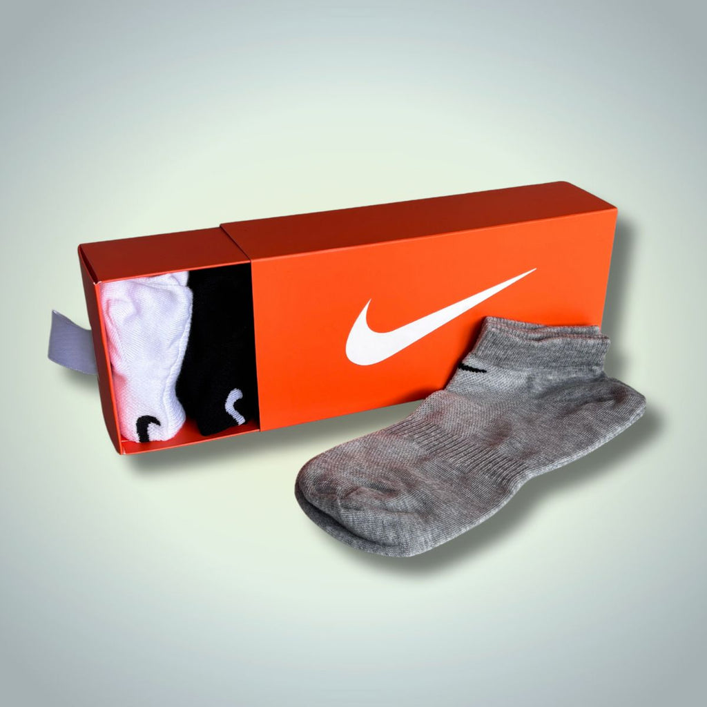 Nike set od 6 muških čarapa do gležnjeva, 40-45. Crna, siva, bijela. Vrhunska kvaliteta