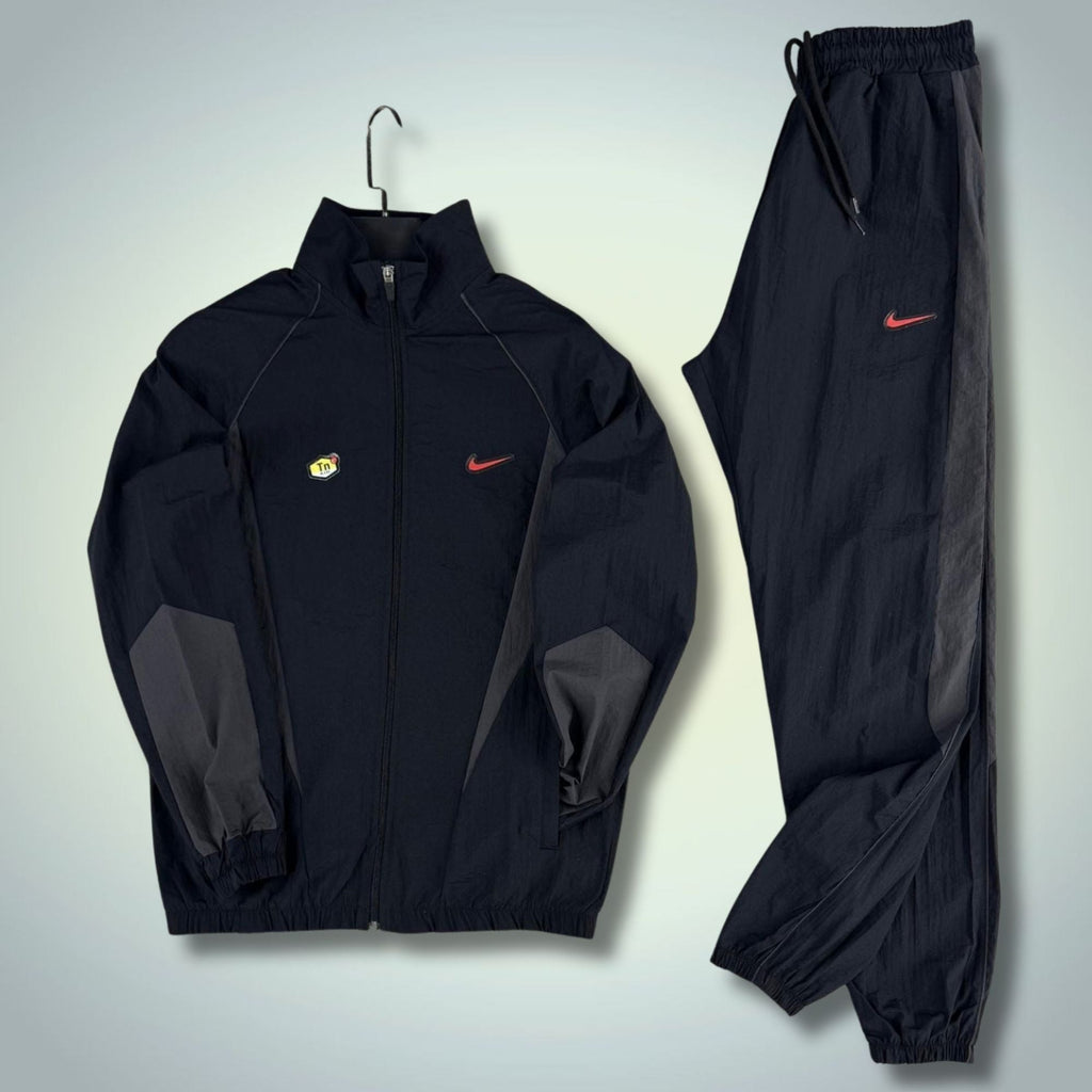 Nike TN muška vodootporna sportska trenirka, crna. Premium