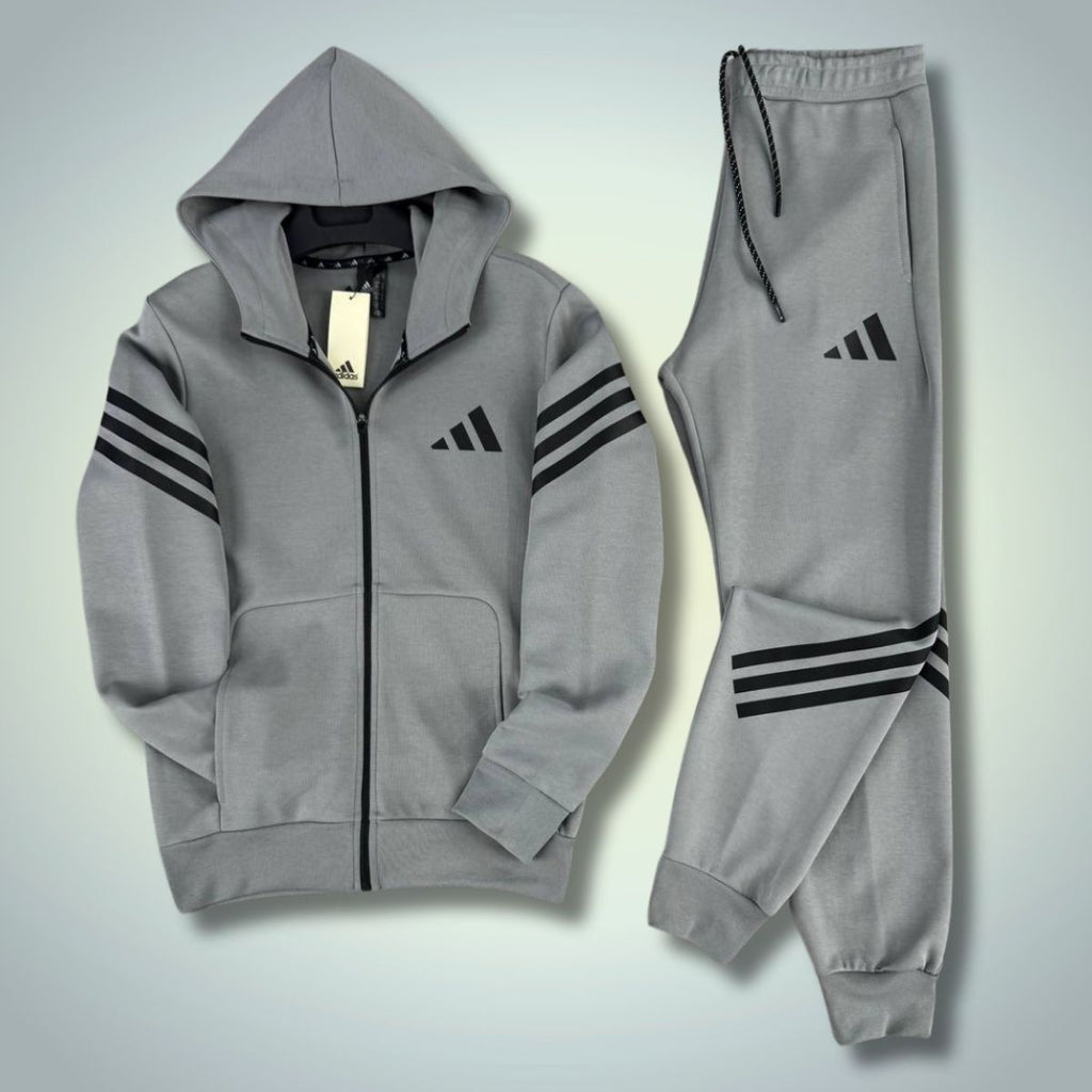 Adidas muška trenirka 2025, vodoravne pruge, siva. Premium kvaliteta