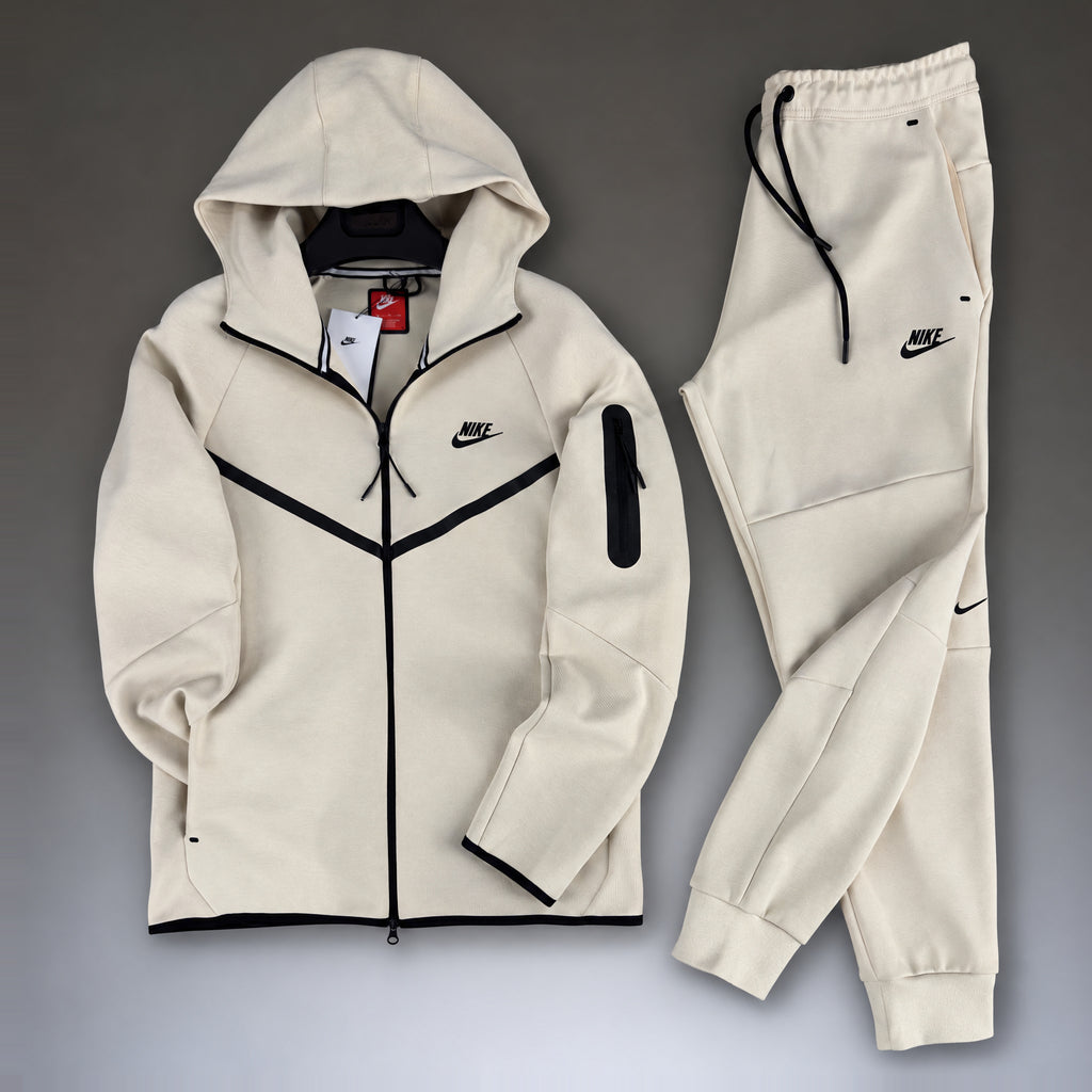 Nike Tech Fleece Men 2024. Beige