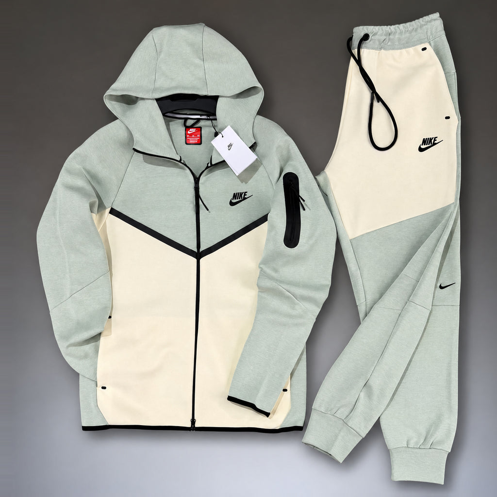 Nike Tech Fleece Men 2024. White-Mint