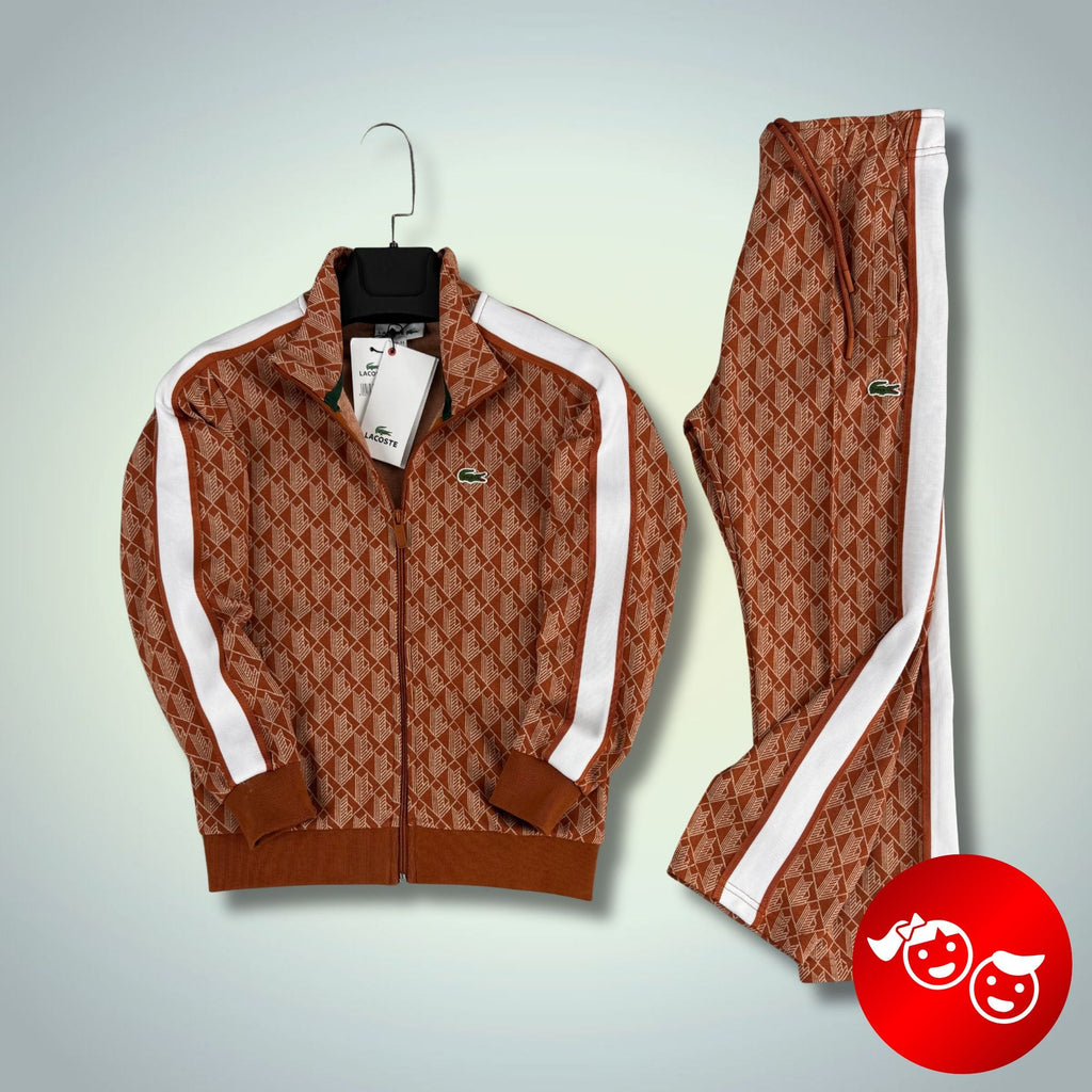 Lacoste dječja trenirka, Jacquard Monogram, bež. Model 2025. Vrhunska kvaliteta