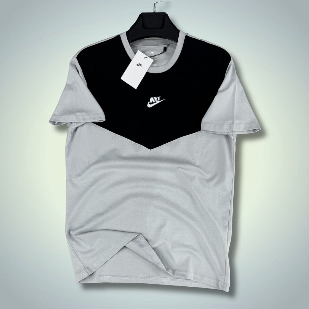 Muška crno-siva Nike Tech Fleece majica. Model 2026. Premium kvaliteta