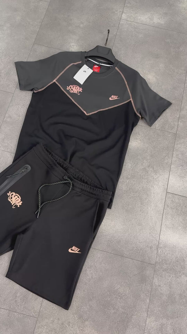 Nike x Syna World Tech Fleece muški set s kratkim hlačama, crno-grafitna boja. Vrhunska kvaliteta