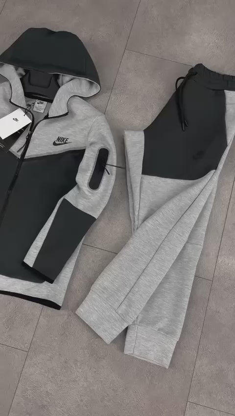 Nike Tech Fleece dječja trenirka, grafitno siva. Vrhunska kvaliteta